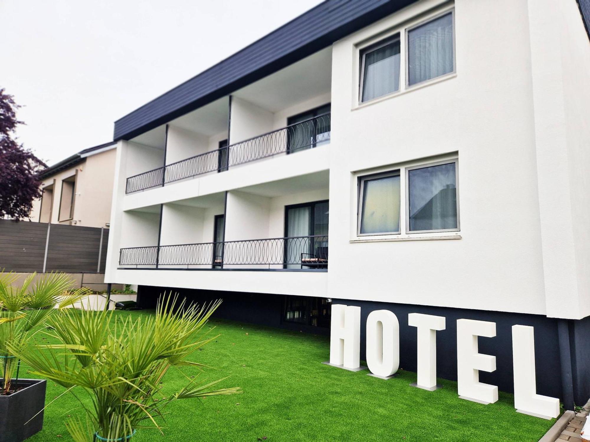 Hotel Am Kurpark Bad Wimpfen Exterior photo